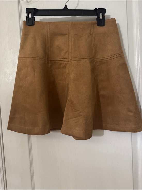 LC Lauren Conrad Dresses & Skirts - LC Lauren Conrad Caramel Suede Circle Skirt